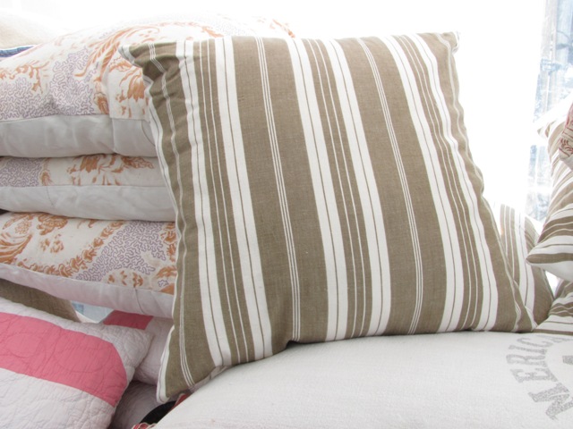 Pillows3